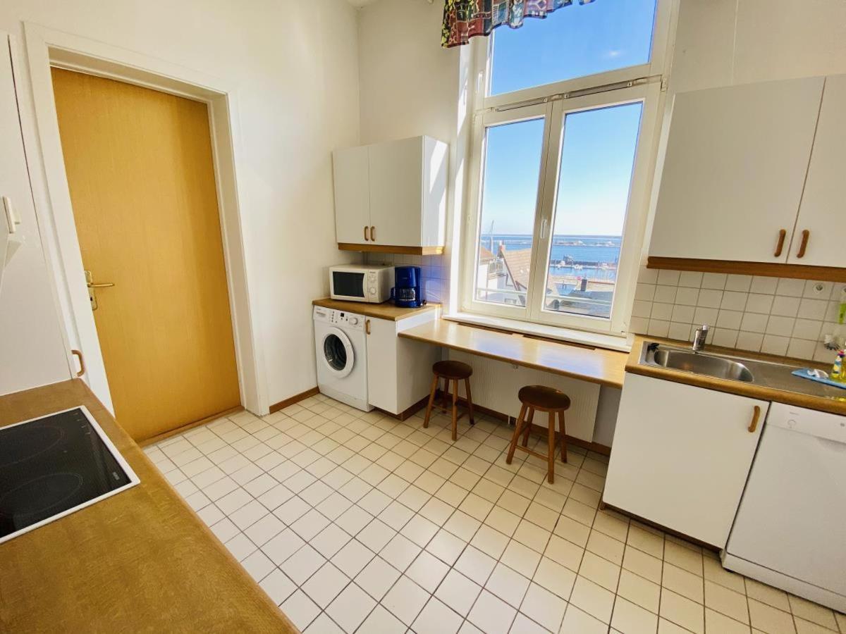 Berringer, Leuchtfeuer, Direkt An Der Promenade * Rostock